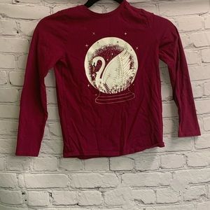 5/$20 kids Girls Cat & Jack Burgundy Long Sleeve Graphic Shirt Size M (7/8)